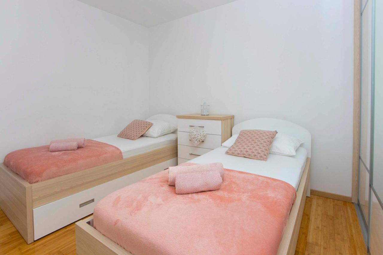 Apartments Lauc Makarska Exterior foto